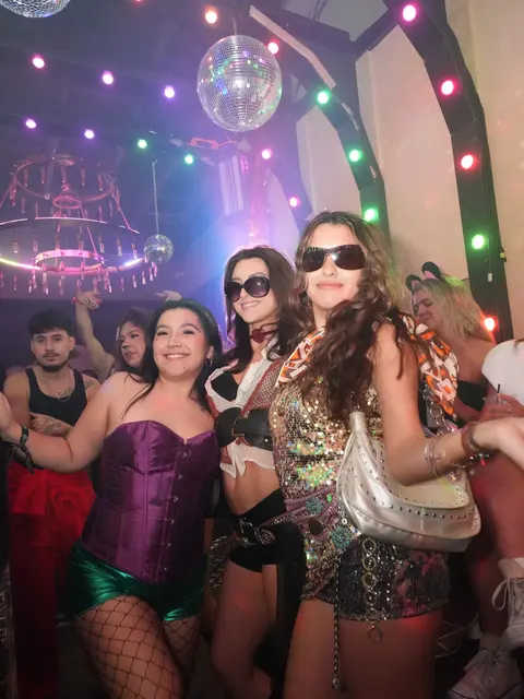 Nightlife, photo 7