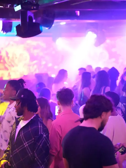 Nightlife, photo 10