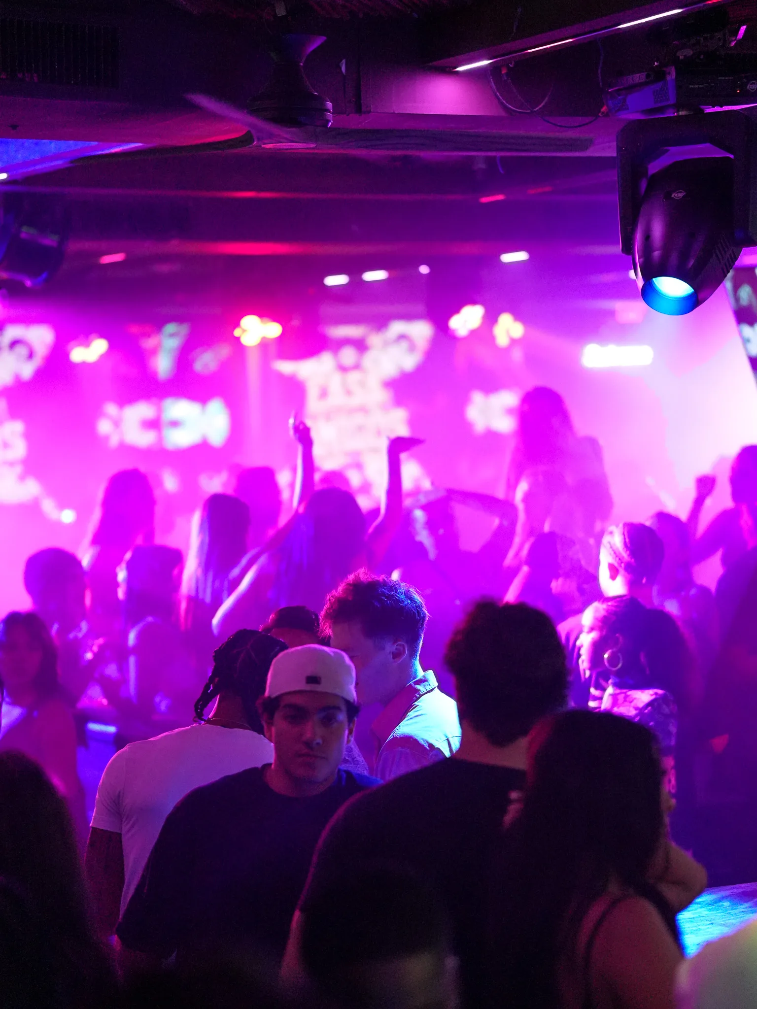 Nightlife, photo 11